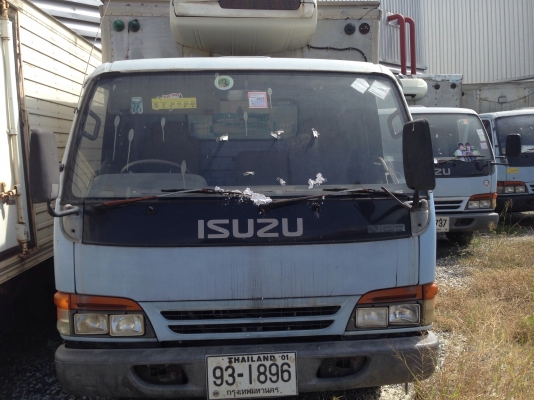 ขาย อีซูซุ รุ่น NPR และ NQR ตู้ยาว 4.30 เมตร และ 5.50 เมตร
