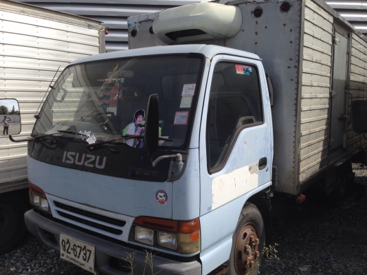 ขาย อีซูซุ รุ่น NPR และ NQR ตู้ยาว 4.30 เมตร และ 5.50 เมตร