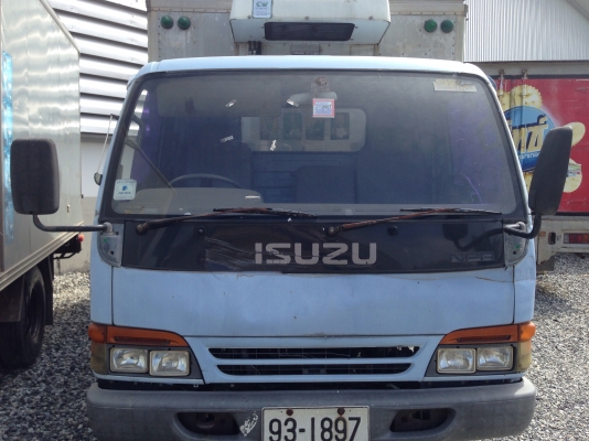 ขาย อีซูซุ รุ่น NPR และ NQR ตู้ยาว 4.30 เมตร และ 5.50 เมตร