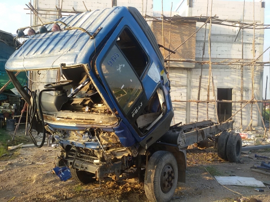 ขายรถ HINO FB4J ปี2545 เครื่ิอง JO5C ระบบCNG รถโดนชนด้านหน้ามา ขายตามสภาพ