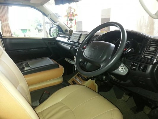 ขายรถตู้TOYOTA COMMUTER D4D ปี2012 แต่งชุดVIPชุดใหญ่เต็มชุด เครื่องVVT-i เครื่องดี ภายในสวยมาก สภาพเหมือนใหม่พร้อมใช้งาน เอกสารพร้อมโอน สนใจโทร090-8588220คุณนะ ID:narong498 หรือwww.truck.in.th/498 ขายรถตู้TOYOTA COMMUTER D4D ปี2012 แต่งชุดVIPชุดใหญ่เต็มชุด เครื่องVVT-i เครื่องดี ภายในสวยมาก สภาพเหมือนใหม่พร้อมใช้งาน เอกสารพร้อมโอน สนใจโทร090-8588220คุณนะ ID:narong498 หรือwww.truck.in.th/498