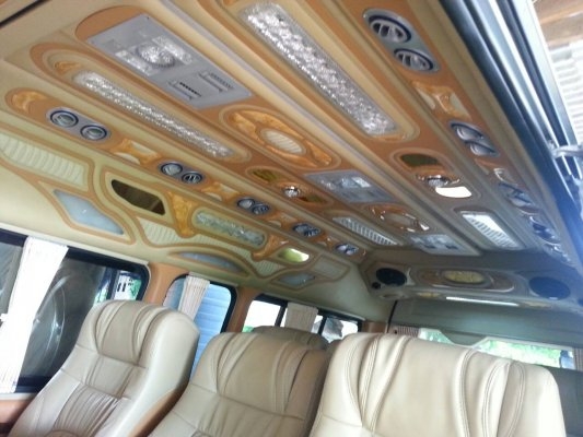 ขายรถตู้TOYOTA COMMUTER D4D ปี2012 แต่งชุดVIPชุดใหญ่เต็มชุด เครื่องVVT-i เครื่องดี ภายในสวยมาก สภาพเหมือนใหม่พร้อมใช้งาน เอกสารพร้อมโอน สนใจโทร090-8588220คุณนะ ID:narong498 หรือwww.truck.in.th/498 ขายรถตู้TOYOTA COMMUTER D4D ปี2012 แต่งชุดVIPชุดใหญ่เต็มชุด เครื่องVVT-i เครื่องดี ภายในสวยมาก สภาพเหมือนใหม่พร้อมใช้งาน เอกสารพร้อมโอน สนใจโทร090-8588220คุณนะ ID:narong498 หรือwww.truck.in.th/498