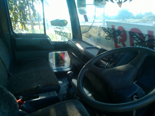 หกล้อหัวสมอทอง เครื่องอีชูชุ6bd เฟืองท้ายF เบรคลม0895770265 เล่มทะเบียน HINO KM