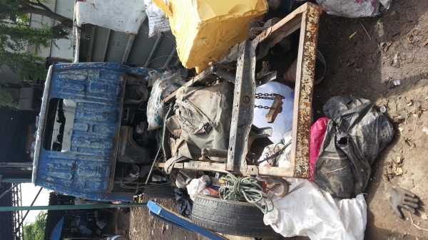 รถบบรทุก 4 ล้อเล็ก มีเครื่องเกียร์ขายตามสภาพ รถบบรทุก 4 ล้อเล็ก มีเครื่องเกียร์ขายตามสภาพ