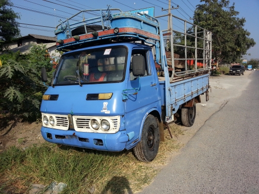 4 ล้อกลาง isuzu เครื่องดีคันชีสวย ใช้งานได้ตาม ปกติ เอกสารครบ ทะเบียนเต็ม