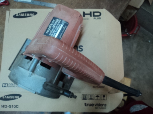 เครื่องตัดคอนกรีด 700 บาท maktec