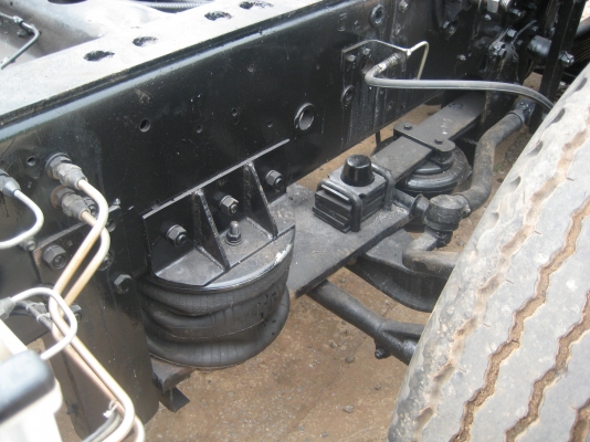 รับติดตั้งคานหน้า 12 ล้อ ระบบถุงลม และแบบแหนบราคา 120,000บาทและติดตั้งระบบยกล้อไฮโดรลิคสำหรับลูกพ่วงและรถกึ่งพ่วง 3 เพลาราคา 90,000 บาท ติดตั้ง 3 คันขึ้นไปราคาลดลงอีกตัดต่อคัชชีดัดดามคัชชีโทร 089-945-5306