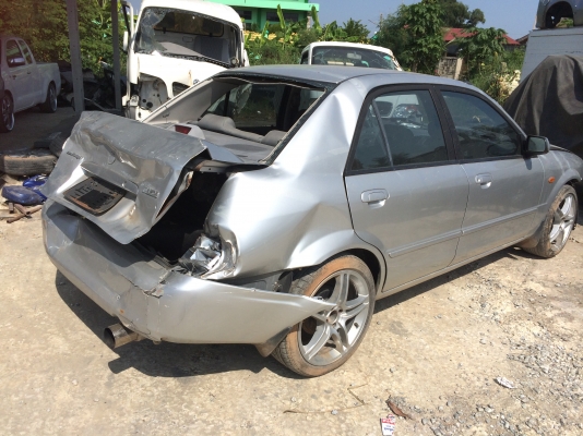 ขายด่วนๆ MAZDA 323 ปี2001 เครื่อง 1.6 เกียร์ AUTO