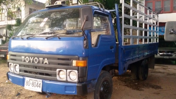 ร้านรุ่งโรจน์ 082-1057078)ขายหกล้อทุกยี่ฮ้อ