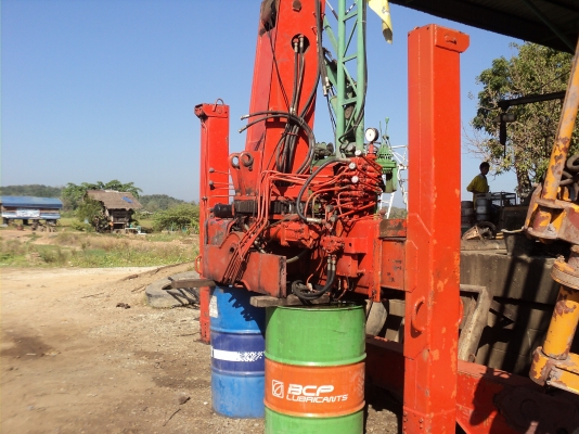 เครนKATO4ตัน3ปอกขาสูงพร้อมใช้