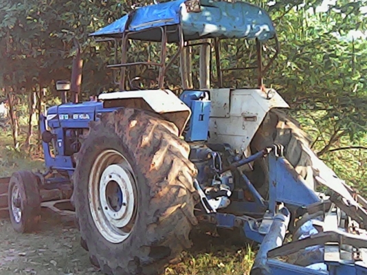 ขายรถไถฟอร์ด รุ่น 6600 แรง อุปกรณ์ ผานหน้าหลัง