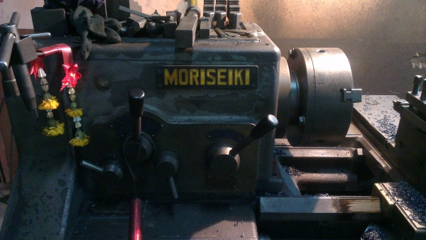 Sell> ขายเครื่องกลึง Moriseiki ML-620 5 ฟุต 3 เพลา เบลคไฟฟ้า ญี่ปุ่นแท้ๆ สภาพสวย เงียบทุกเกียร์ ครับ Sell> ขายเครื่องกลึง Moriseiki ML-620 5 ฟุต 3 เพลา เบลคไฟฟ้า ญี่ปุ่นแท้ๆ สภาพสวย เงียบทุกเกียร์ ครับ