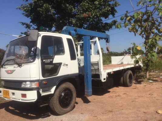 ขาย 6 ล้อติดเฮี๊ยบ 4 ตัน 3 ปอก 2 ชัก กระบะยาว 5.80 เมตร เครื่อง HINO 195 แรง