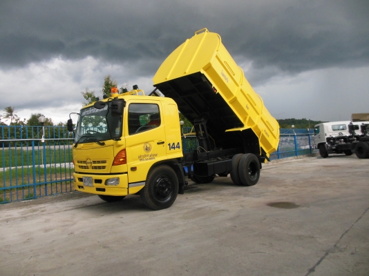 รับต่อรถตู้แห้ง ตู้เปิดข้าง กระบะดรั้ม รถเฮียบ รถยก ซ่อมสี ซ่อมตู้ รับต่อรถตู้แห้ง ตู้เปิดข้าง กระบะดรั้ม รถเฮียบ รถยก ซ่อมสี ซ่อมตู้