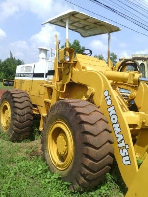 รถตัก KOMATSU 530B รถตัก KOMATSU 530B