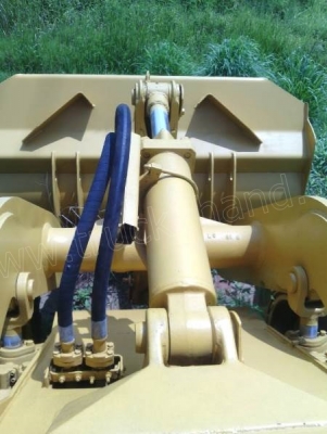 รถตัก KOMATSU 530B รถตัก KOMATSU 530B