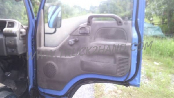 รถบรรทุก 4 ล้อกลาง ISUZU NKR 100 แรงม้า ปี 2546