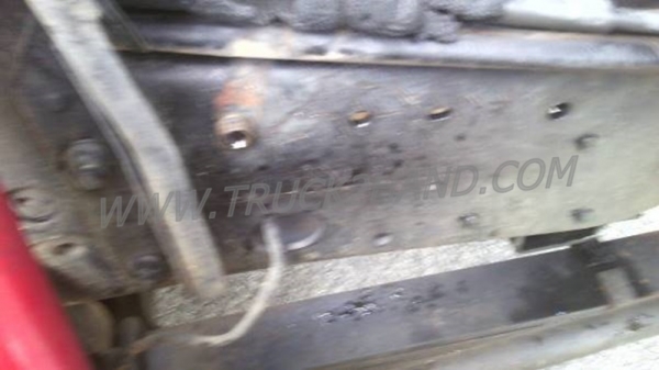 รถบรรทุก 4 ล้อกลาง ISUZU NKR 100 แรงม้า ปี 2546