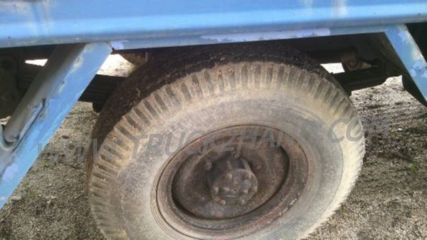 รถบรรทุก 4 ล้อกลาง ISUZU NKR 100 แรงม้า ปี 2546