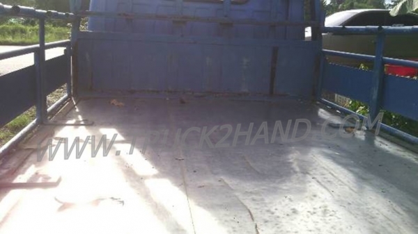 รถบรรทุก 4 ล้อกลาง ISUZU NKR 100 แรงม้า ปี 2546