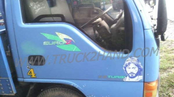 รถบรรทุก 4 ล้อกลาง ISUZU NKR 100 แรงม้า ปี 2546