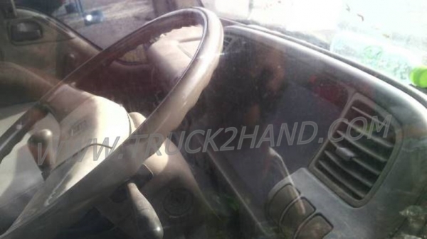 รถบรรทุก 4 ล้อกลาง ISUZU NKR 100 แรงม้า ปี 2546