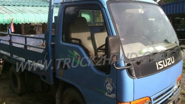 รถบรรทุก 4 ล้อกลาง ISUZU NKR 100 แรงม้า ปี 2546