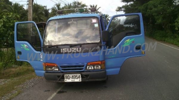 รถบรรทุก 4 ล้อกลาง ISUZU NKR 100 แรงม้า ปี 2546