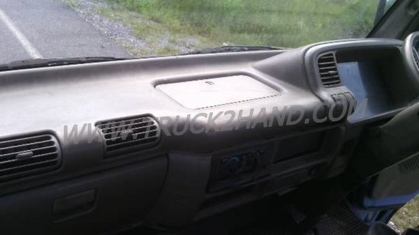 รถบรรทุก 4 ล้อกลาง ISUZU NKR 100 แรงม้า ปี 2546