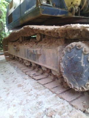 รถแบคโฮ KOMATSU PC200-5