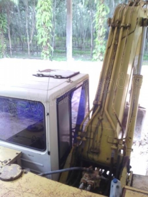 รถแบคโฮ KOMATSU PC200-5