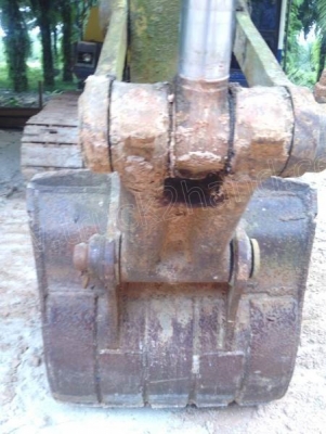 รถแบคโฮ KOMATSU PC200-5