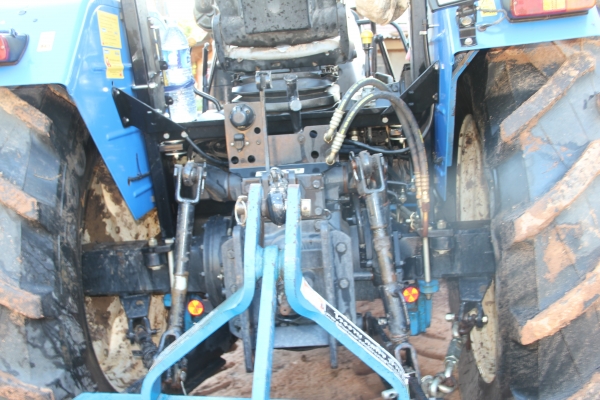 ขายรถไถ นิวฮอนแลนด์ 2เพลา รุ่นT5060 แรงม้า106แรง รถห้างเดิมๆใช้งานแค่2,xxx ชั่วโมงลดเหลือ 1,025,000 บาทต่อรองได้ ขายรถไถ นิวฮอนแลนด์ 2เพลา รุ่นT5060 แรงม้า106แรง รถห้างเดิมๆใช้งานแค่2,xxx ชั่วโมงลดเหลือ 1,025,000 บาทต่อรองได้