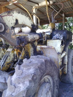 รถตัก CAT 922