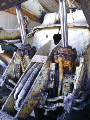 รถตัก CAT 922