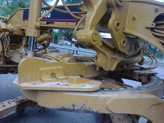 รถเกรด 140G72V รถเกรด 140G72V