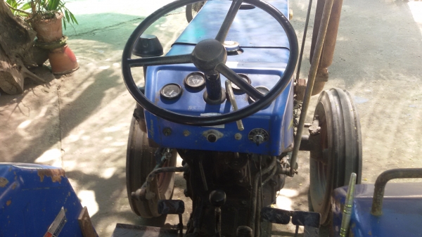 ขายด่วน ! รถไถแชมป์ 22แรง สภาพดีเยี่ยม ราคาเป็นกันเอง ต่อลองได้ครับ