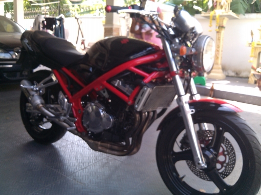 ขายbandit 250 ปี95 ทะเบียนแท้พร้อมโอน  ลดราคาเป็น 52000ราคาคุยกันได้