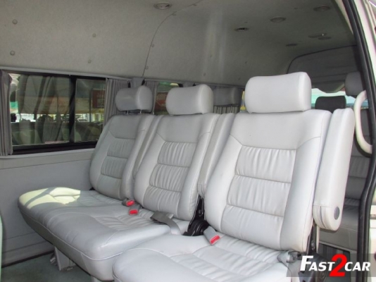 TOYOTA HIACE 2.5 D4D COMMUTER หลังคาสูง   MT | 2010 | ราคา 699,000 บาท   โทร. 0922726669. ตันหยงค่ะ