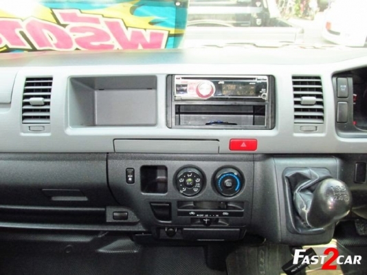 TOYOTA HIACE 2.5 D4D COMMUTER หลังคาสูง   MT | 2010 | ราคา 699,000 บาท   โทร. 0922726669. ตันหยงค่ะ