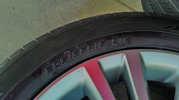 ล้อเดิม All New Altis ขอบ 16 พร้อมยาง Dunlop 205/55R16 ปี 14 ล้อเดิม All New Altis ขอบ 16 พร้อมยาง Dunlop 205/55R16 ปี 14