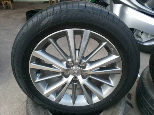 ล้อเดิม All New Altis ขอบ 16 พร้อมยาง Dunlop 205/55R16 ปี 14 ล้อเดิม All New Altis ขอบ 16 พร้อมยาง Dunlop 205/55R16 ปี 14