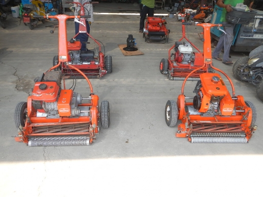 ขายรถตัดหญ้า(ตัดกรีน) พร้อมใช้งาน