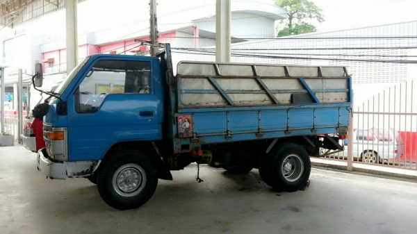 ขายถูกๆ 195,000 เท่านั้น รถบรรทุกโตโยต้า ขายถูกๆ 195,000 เท่านั้น รถบรรทุกโตโยต้า