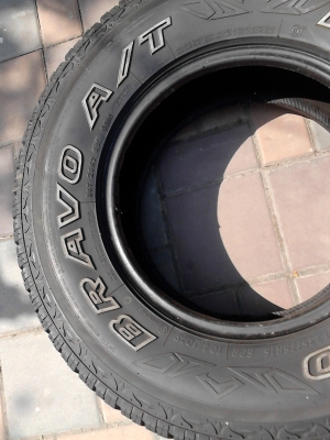 235/75R15 MAXXIS BRAVO AT มี 2 เส้น ดอกยางหนา เสมอ TEL.081-427-3941 235/75R15 MAXXIS BRAVO AT มี 2 เส้น ดอกยางหนา เสมอ TEL.081-427-3941