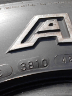 235/75R15 MAXXIS BRAVO AT มี 2 เส้น ดอกยางหนา เสมอ TEL.081-427-3941 235/75R15 MAXXIS BRAVO AT มี 2 เส้น ดอกยางหนา เสมอ TEL.081-427-3941