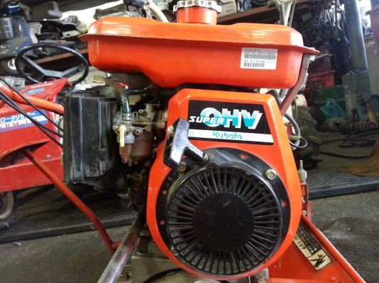 รถตัดกรีน Tsuchiya สภาพใหม่มากๆ รถตัดกรีน Tsuchiya สภาพใหม่มากๆ