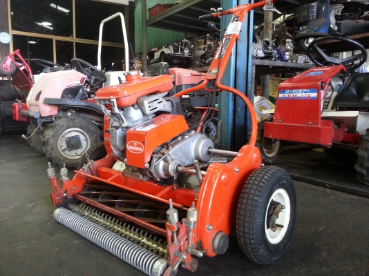 รถตัดกรีน Tsuchiya สภาพใหม่มากๆ รถตัดกรีน Tsuchiya สภาพใหม่มากๆ