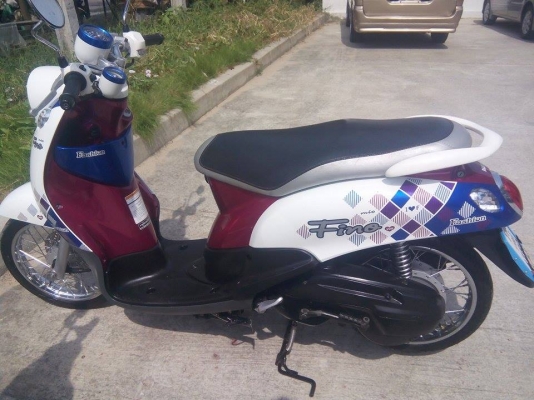 Yamaha Fino ลายแฟชั่นสี ขาว-น้ำเงิน-ชมพู