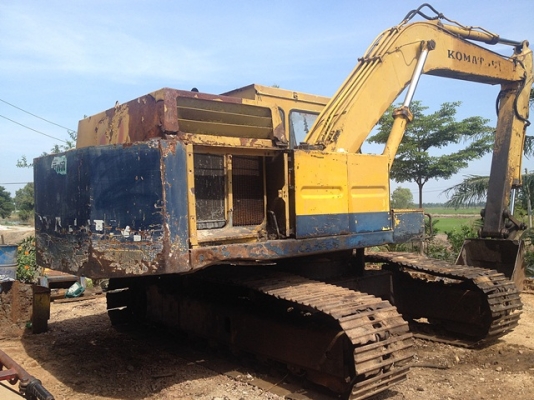 KOMATSU PC200-2 KOMATSU PC200-2